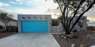 Beautiful 3 Bed 2 Bathroom home with Large Backyard Gallery 1