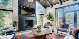 The Harlow Gallery 25