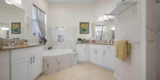 1956 SW Beekman St Gallery 7