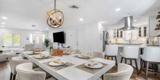 671 Lindell Boulevard Gallery 16