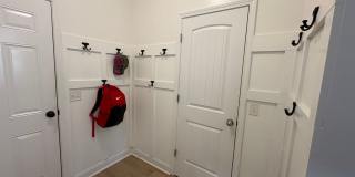 MOVE IN SPECIAL: $1000 OFF 1ST MONTH'S RENT!** Gallery 4