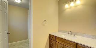 4Bd/2.5Ba Redmond Home Gallery 22