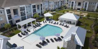 The Reserve at River Place Gallery 29