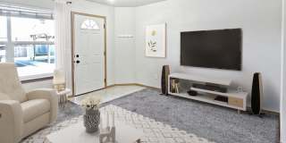 2201 Railroad Street Gallery 2