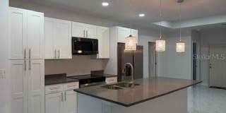 744/746 EISENHOWER Boulevard Gallery 8