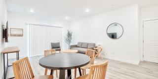 14748 Victory Blvd. Gallery 10