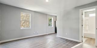 Studio for Rent! Gallery 4