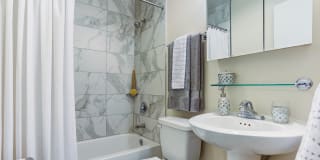 The Glen View Gallery 12