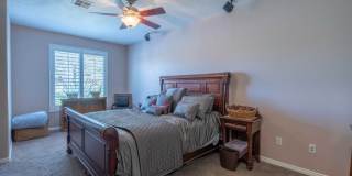 Beautiful 5 Bedroom Home- One Level and Private Pool Gallery 26