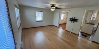 Charming 2BD/1BA Townhome in Burlington’s New North End Gallery 6