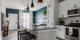 Ladora Modern Apartments Gallery 3