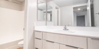 Huntington Continental Gallery 12