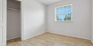 4444 W ESPLANADE Avenue Gallery 12