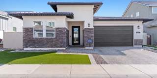 4 Bedroom Single Family Home in Surprise Gallery 3