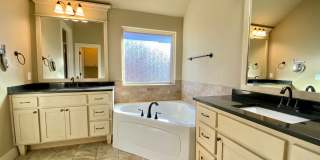 Gorgeous 4 Bed 3 Bath in Norman Gorgeous 4 Bed 3 Bath in Norman Gallery 11