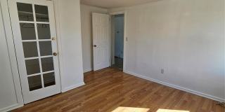 196 S Franklin Street Gallery 6
