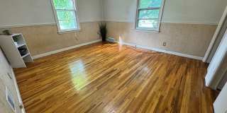 3 bed, 1.5 bath home for rent in West Waterloo Gallery 37