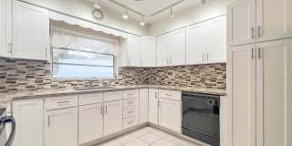 192 SW 62nd Ter Gallery 15