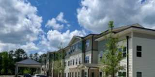 Peaks of Douglas Senior Living Gallery 5