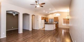 44629 W Santa Fe Avenue Gallery 4