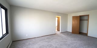 Como Court Gallery 21