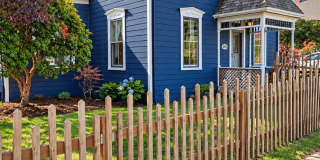 3 Bedrooms | 2 Bathrooms | Water Views | Historic Uptown Port Townsend Gallery 1