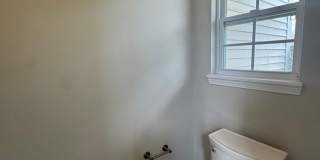 Three Bedroom Home with Fenced in Yard! Gallery 28