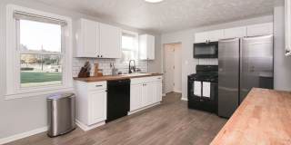 3 bedroom 3 bathroom Single Family Home Gallery 4
