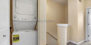 Freshly Remodeled 3-Story Townhome in a Gated Community — Blocks to MAX & Gresham Station Gallery 27