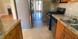 AVAILABLE AUGUST 2026 - Beautiful 3 Bedroom Home in Mt Washington! Gallery 7
