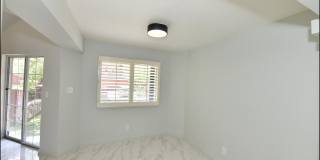 31 STRATFORD HALL Circle Gallery 17