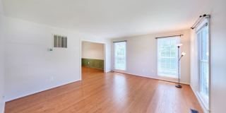 8508 SILVERDALE Road Gallery 8