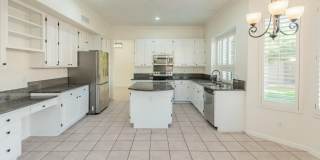 5610 W Gail Drive Gallery 35