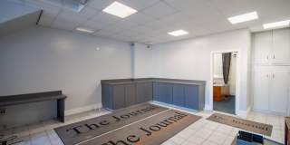 207 W KING Street Gallery 24