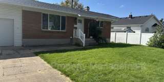516 E 100 S Gallery 1