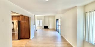 AVAILABLE NOW: BIG College Area Townhome 4bd/2.5ba HUGE garage, AC, pool, W/D Gallery 22