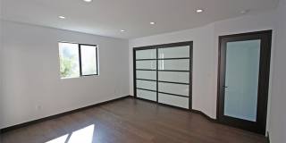 Live in the 90210! Stunning Modern Newly Renovated 2 Bedroom plus bonus room home in Beverly Hills! Gallery 13