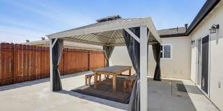 6102 Glacier Gallery 23