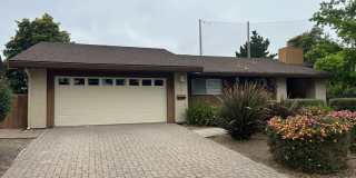 1728 Royal Court - San Luis Obispo Gallery 1