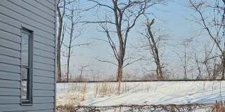 2424 Broadway St Gallery 7