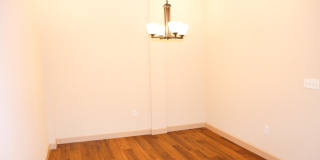 Landmark Gallery 13