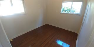 Bright two bedroom Home with a Covered Back Deck Bright two bedroom Home with a Covered Back Deck Gallery 11