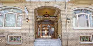 825 Pine Street Gallery 8