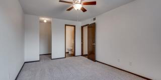 Shelard Village Apartments Gallery 25