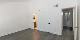 9525 Sepulveda Boulevard Gallery 25