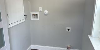 200 South Addison Street Gallery 25