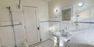Massive 4 Bedroom, 2 Bath Brick Home Gallery 27