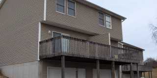 2 Bedroom 1.5 Bath duplex with basement garage. Gallery 38