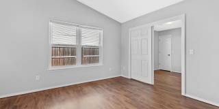 Great Location - 3/2 close to Downtown Bentonville! Gallery 10