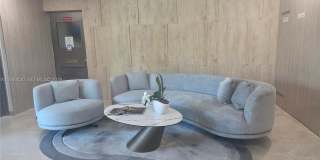 5880 Collins Ave Gallery 19